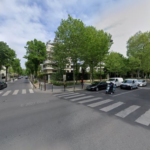 Borne de recharge de véhicules électriques Métropolis Charging Station Neuilly-sur-Seine