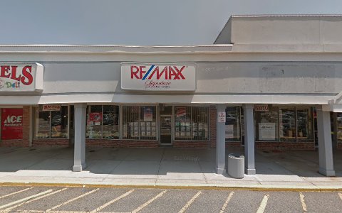 Real Estate Agency «Re/Max Signature Real Estate», reviews and photos, 1368 NY-25A, Setauket- East Setauket, NY 11733, USA