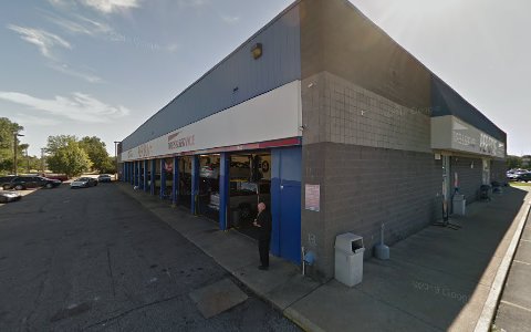 Auto Parts Store «Pep Boys Auto Parts & Service», reviews and photos, 1317 Triangle Dr, Clarksville, IN 47129, USA
