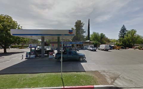 Convenience Store «Chevron Gas/ Jackpot Food Mart», reviews and photos, 809 Market St, Colusa, CA 95932, USA