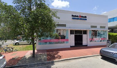 Dr. Paul Fisher - Pet Food Store in Miami Beach Florida