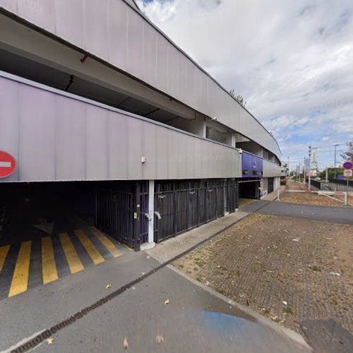 Borne de recharge de véhicules électriques GIREVE Station de recharge Villeneuve-la-Garenne