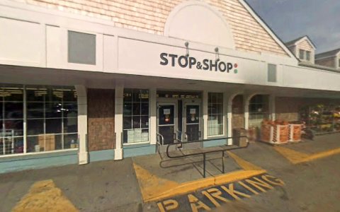 Grocery Store «Stop & Shop», reviews and photos, 225 Upper Main St, Edgartown, MA 02539, USA