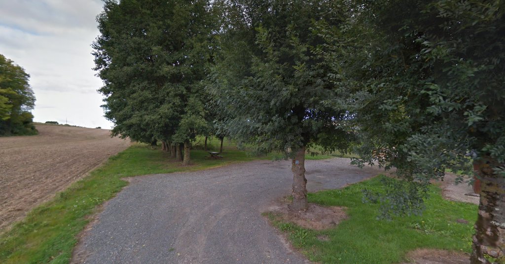 aire de stationnement camping cars à Champigny-sur-Veude (Indre-et-Loire 37)