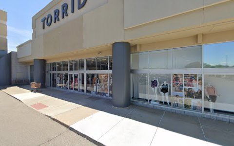 Plus Size Clothing Store «Torrid», reviews and photos, 31077 Orchard Lake Rd Space #100, Farmington Hills, MI 48334, USA