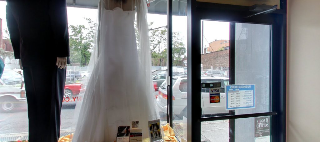 Bridal Boutique, 576 Manhattan Ave, Brooklyn, NY 11222, USA, 