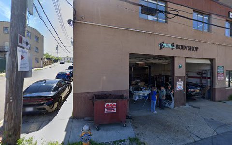 Auto Body Shop «E & S Body Shop», reviews and photos, 63 Townsend St, Port Chester, NY 10573, USA