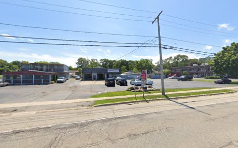 Auto Body Shop «Lakeland Auto Body, Inc.», reviews and photos, 75 W Grand Ave, Lake Villa, IL 60046, USA