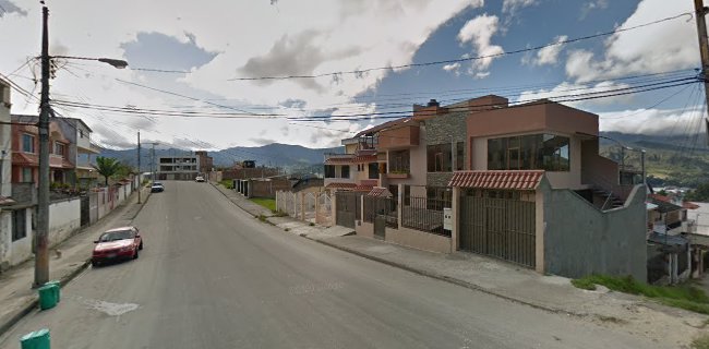 Sucre entre celica y gonzanama edificio aval II, Loja, Ecuador