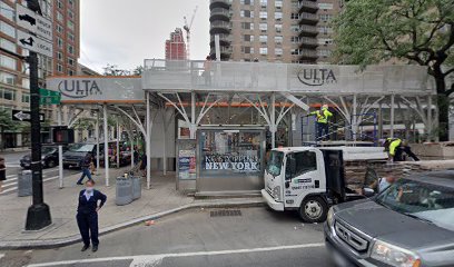 East 86 St & 3rd Ave Newsstand