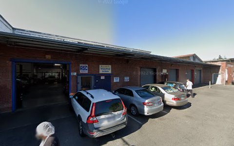 Auto Repair Shop «Montclair Auto Tech», reviews and photos, 5427 Telegraph Ave, Oakland, CA 94609, USA