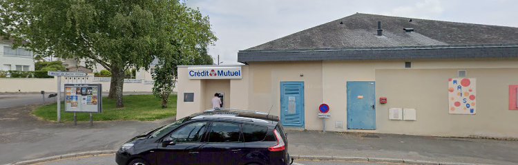 Photo du Banque Crédit Mutuel à Laval