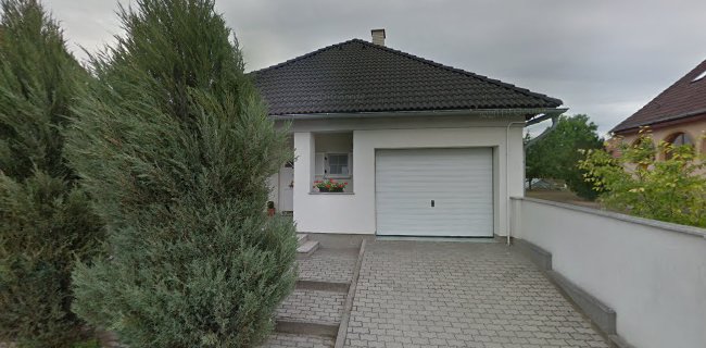Farek-Bau Kft. - hivatalos LLumar ablakfólia és autófólia telepítő - Paks