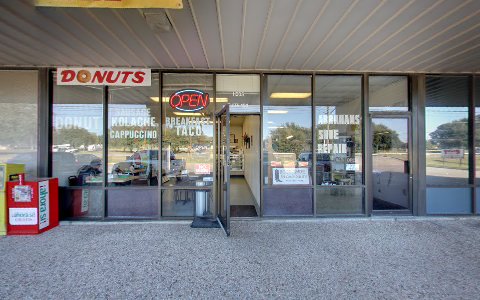 Donut Shop «Donut 7», reviews and photos, 11005 Burnet Rd, Austin, TX 78758, USA