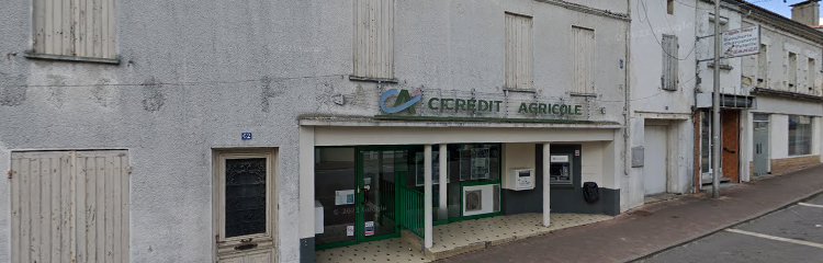 Photo du Banque Crédit Agricole Charente-Maritime Deux-Sèvres à Chevanceaux