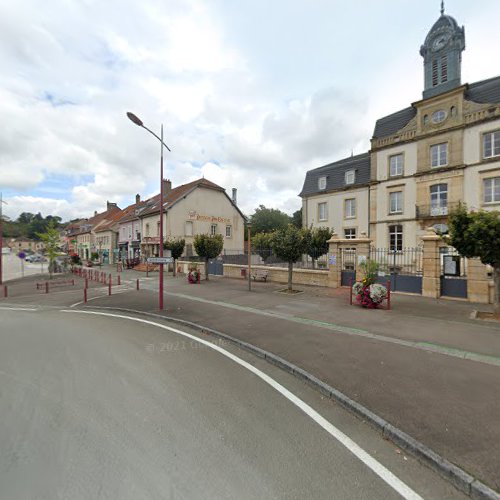 École primaire École Primaire Bernard Clavel L'Isle-sur-le-Doubs