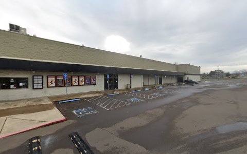 Movie Theater «Regal Cinemas Albany 7», reviews and photos, 1350 Waverly Dr SE, Albany, OR 97322, USA