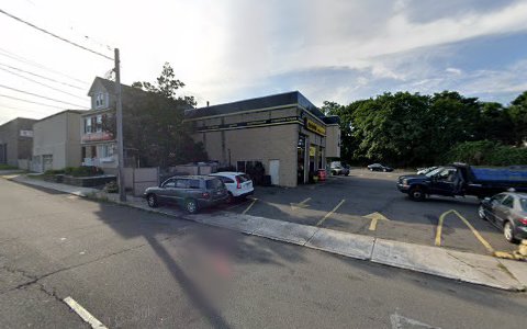 Auto Repair Shop «Meineke Car Care Center», reviews and photos, 94 Kings Hwy E, Fairfield, CT 06825, USA