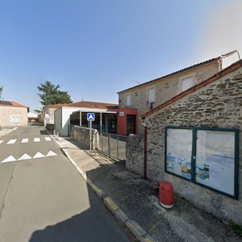 École primaire publique Hameau de Puybelliard École maternelle et élémentaire à Chantonnay