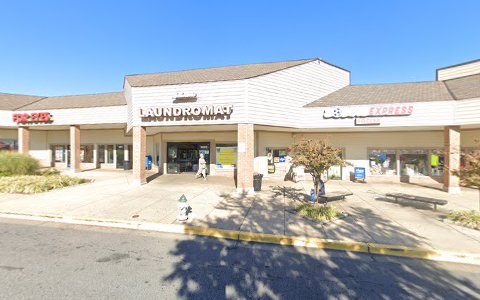 Laundromat «Lakeside Laundromat», reviews and photos, 9669 Lost Knife Rd, Gaithersburg, MD 20877, USA