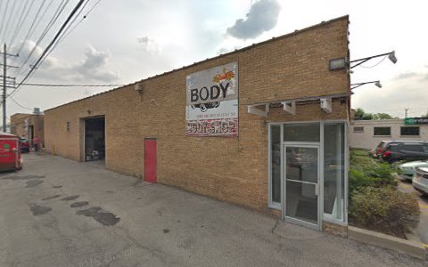 Auto Body Shop «Bee Zee Body Shop», reviews and photos, 3205 Howard St, Skokie, IL 60076, USA