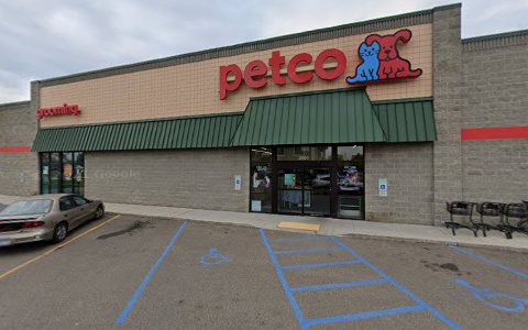Pet Supply Store «Petco Animal Supplies», reviews and photos, 2901 32nd Ave S, Grand Forks, ND 58201, USA