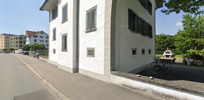 Zugerstrasse 8 Kaplanenhaus, 6312 Steinhausen, Schweiz