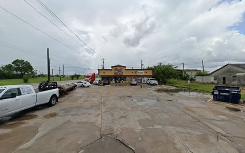 Convenience Store «Freeport Grocery», reviews and photos, 131 E 5th St, Freeport, TX 77541, USA