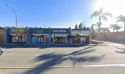 John Butler - Pet Food Store in Culver City California