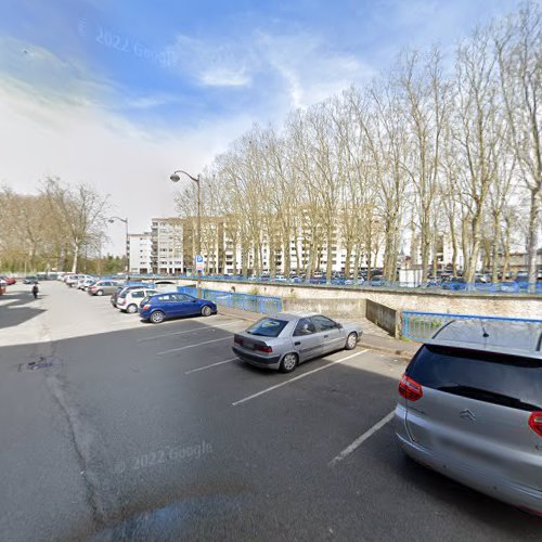 Borne de recharge de véhicules électriques E.Leclerc Charging Station Bourges