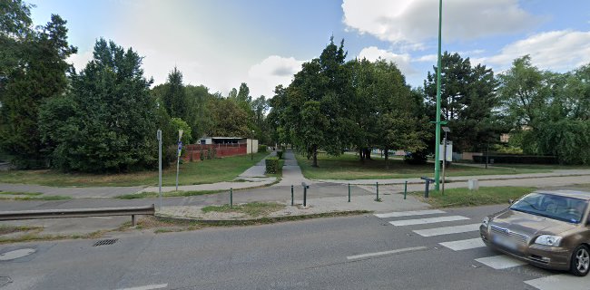 Dunaújváros, Radnóti Miklós u. 6, 2400 Magyarország
