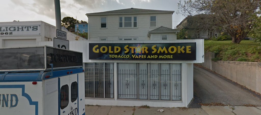 Gold Star Smoke Shop, 141 W Boylston St, Worcester, MA 01606, USA, 