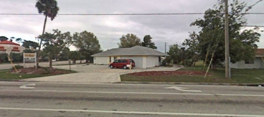 Real estate auctioneer in Port St. Lucie