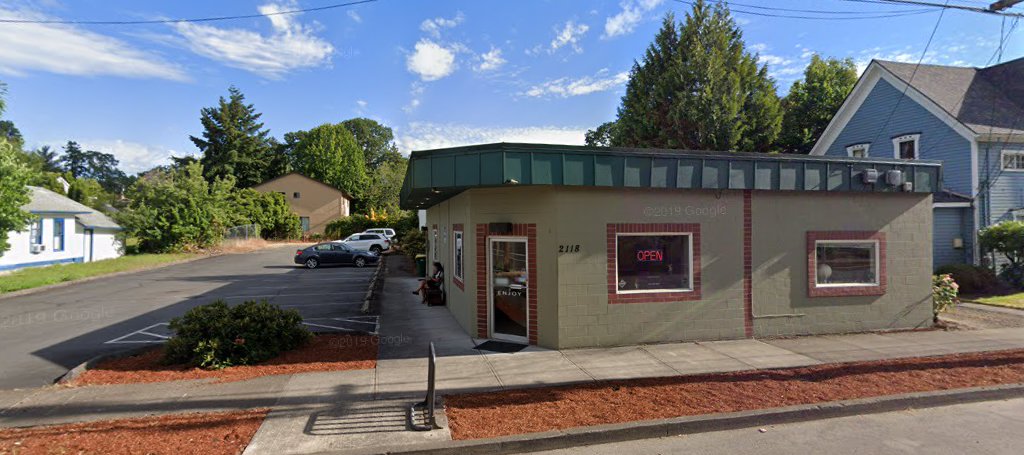 Hair Designers, 2118 19th Ave, Forest Grove, OR 97116, USA