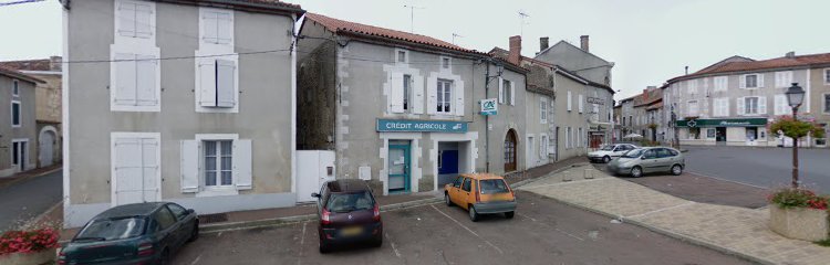 Photo du Banque Crédit Agricole à Saint-Claud