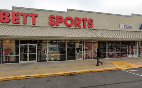 Shoe Store «Hibbett Sports», reviews and photos, 3203 Eastway Dr, Charlotte, NC 28205, USA