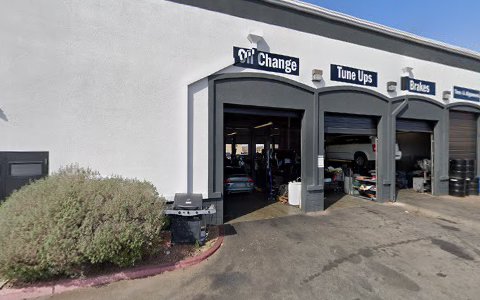 Auto Repair Shop «Meineke Car Care Center», reviews and photos, 1860 E Serene Ave, Las Vegas, NV 89123, USA