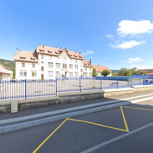 École primaire Ecole Primaire Publique Mixte du Centre Le Val-d'Ajol