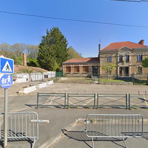 Ecole Primaire Publique Cantine à Forges-les-Bains