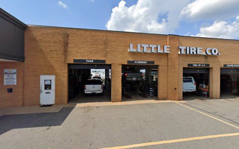 Tire Shop «Little Tire Co. Tire Pros», reviews and photos, 5041 Jefferson Davis Hwy, Fredericksburg, VA 22408, USA