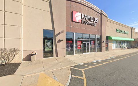 Shoe Store «Famous Footwear», reviews and photos, 32 Main Ave, Clifton, NJ 07014, USA