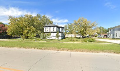 Madden Wayne F DC - Pet Food Store in Creston Iowa