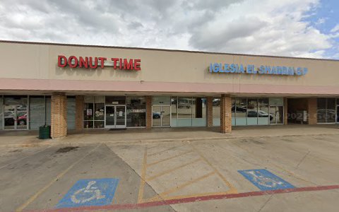 Donut Shop «Donut Time», reviews and photos, 1022 N Carrier Pkwy, Grand Prairie, TX 75050, USA