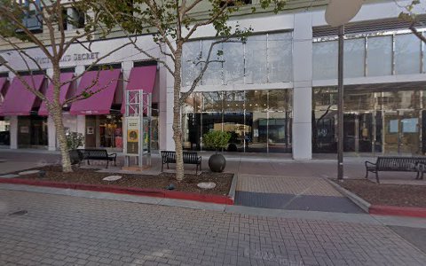 Clothing Store «Express», reviews and photos, 5680 Bay St, Emeryville, CA 94608, USA