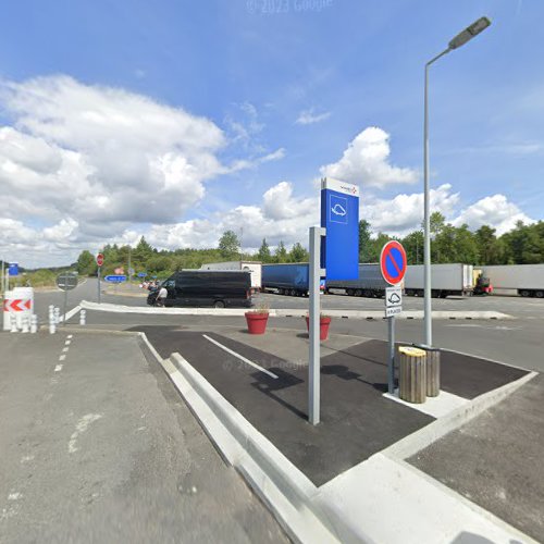 Borne de recharge de véhicules électriques ENGIE Station de recharge Chaumont-sur-Tharonne