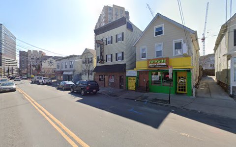 Bar & Grill «Golden Rail Pub», reviews and photos, 66 Easton Ave, New Brunswick, NJ 08901, USA