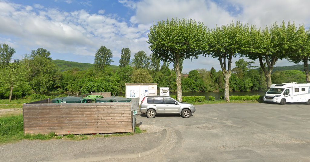 Aire de camping-car Luzech à Luzech (Lot 46)