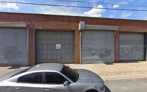 Auto Body Shop «Liberty Collision Center LLC», reviews and photos, 117 Richmond St, Philadelphia, PA 19125, USA