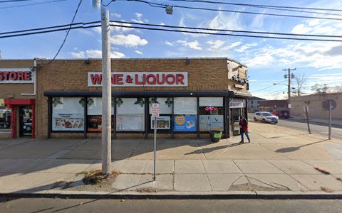 Liquor Store «New Hyde Park Wine & Liquor», reviews and photos, 400 Hillside Avenue, New Hyde Park, NY 11040, USA