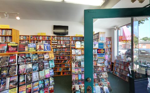 Used Book Store «Pennywise Books», reviews and photos, 1331 Garnet Ave, San Diego, CA 92109, USA